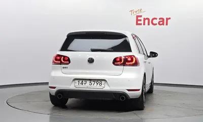 Volkswagen Golf 2011, 157525 км, за 4427.95 USD