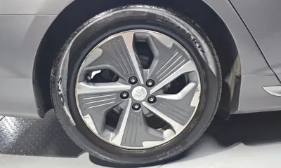 Hyundai Sonata 2018, 166248 км, за 5993.49 USD