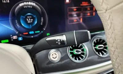 Mercedes-Benz E-Class 2023, 17472 км, за 44009.44 USD - фото 9