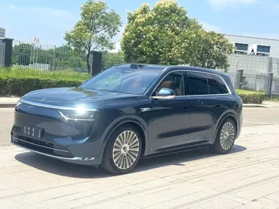 AITO 问界 AITO M8 · 2026 год