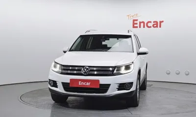 Volkswagen Tiguan 2016, 128162 км, за 5513.98 USD