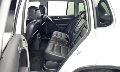 Volkswagen Tiguan 2016, 128162 км, за 5513.98 USD - фото 11
