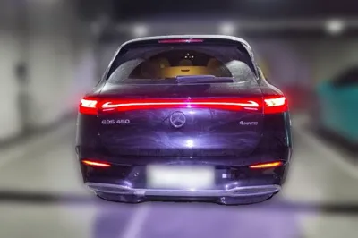 Mercedes-Benz EQS SUV 2023, 12800 км, за 50010 USD