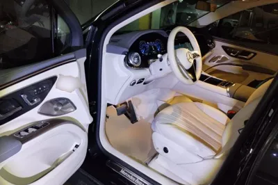 Mercedes-Benz EQS SUV 2023, 12800 км, за 50010 USD - фото 16