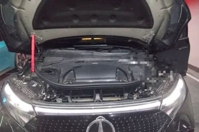 Mercedes-Benz EQS SUV 2023, 12800 км, за 50010 USD - фото 21