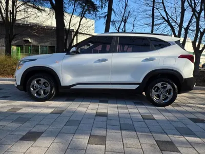 Kia Seltos 2022, 98438 км, за 12195.94 USD