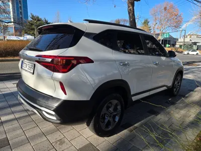 Kia Seltos 2022, 98438 км, за 12111.07 USD - фото 9