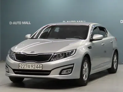 Kia K5 · 2015 год