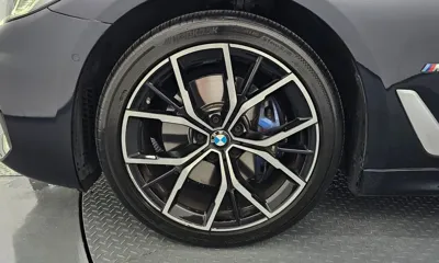 BMW 5-Series 2022, 67690 км, за 65046.9 USD