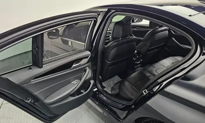 BMW 5-Series 2022, 67690 км, за 65046.9 USD - фото 20