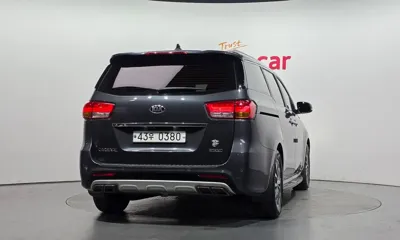 Kia Canival 2017, 147466 км, за 9641.7 USD