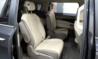Kia Canival 2021, 23008 км, за 16088.53 USD - фото 12