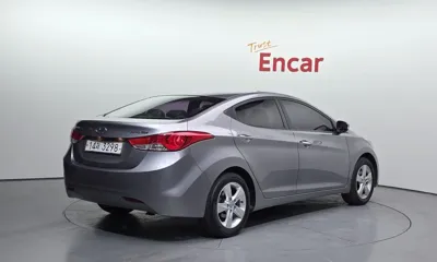 Hyundai Avante 2012, 181705 км, за 2576.81 USD