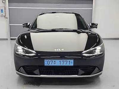Kia EV6 2023, 103032 км, за 21465.14 USD