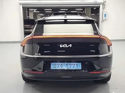 Kia EV6 2023, 103032 км, за 21465.14 USD
