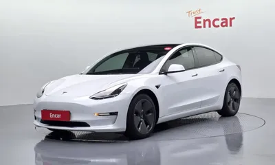 Tesla Model 3 · 2022 год