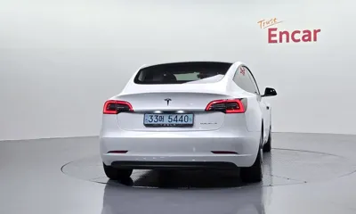 Tesla Model 3 2022, 108611 км, за 19437.03 USD