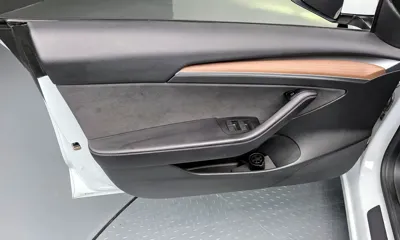 Tesla Model 3 2022, 108611 км, за 19437.03 USD - фото 24