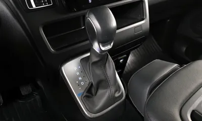 Hyundai Staria 2025, 29049 км, за 21097.86 USD - фото 9