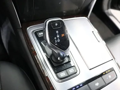 Hyundai Equus 2015, 96234 км, за 5848.3 USD - фото 12