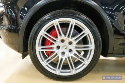 Porsche Cayenne 2011, 100492 км, за 11726.39 USD