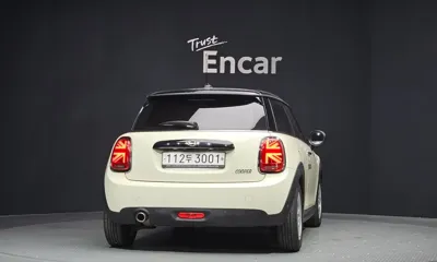 MINI Cooper 2020, 80161 км, за 5776.55 USD