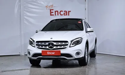 Mercedes-Benz GLA-Class 2019, 63927 км, за 11721.84 USD