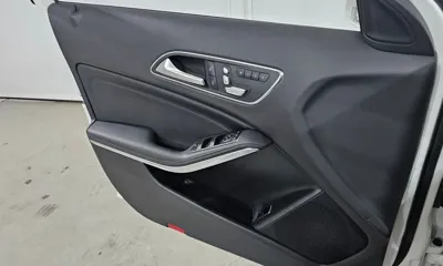 Mercedes-Benz GLA-Class 2019, 63927 км, за 11721.84 USD - фото 15