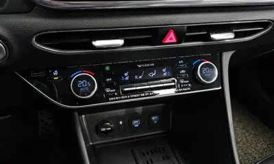 Hyundai Sonata 2020, 88272 км, за 12473.72 USD - фото 19