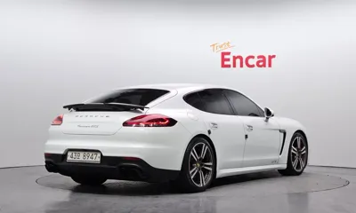 Porsche Panamera 2015, 130122 км, за 22464.48 USD