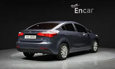 Kia K3 2013, 98791 км, за 3907.28 USD