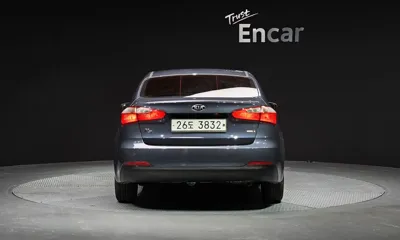 Kia K3 2013, 98791 км, за 3907.28 USD