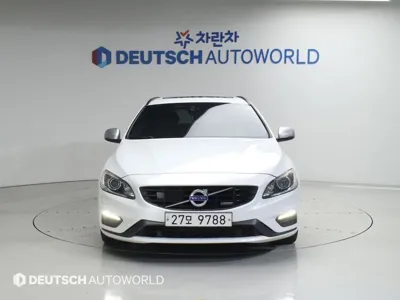 Volvo V60 2015, 237700 км, за 65006.8 USD