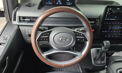 Hyundai Staria 2023, 69052 км, за 18307.73 USD - фото 13