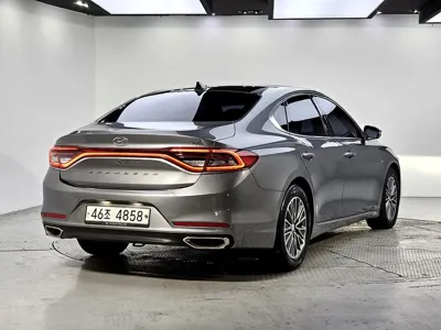 Hyundai Grandeur 2018, 207600 км, за 6830.61 USD