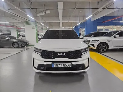Kia Sorento 2023, 24887 км, за 18392.01 USD