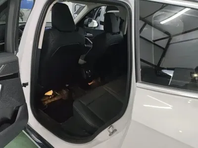 BMW X1 2023, 3000 км, за 38227.63 USD