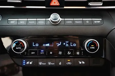 Hyundai Avante 2023, 44924 км, за 9765.48 USD - фото 12