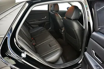 Hyundai Avante 2023, 44924 км, за 9765.48 USD - фото 18