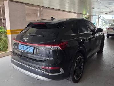 Audi Q4 e-tron 2023, 14193 км, за 36429.81 USD