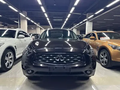 Infiniti FX 2010, 230000 км, за 13066.26 USD
