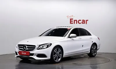 Mercedes-Benz C-Class · 2018 год