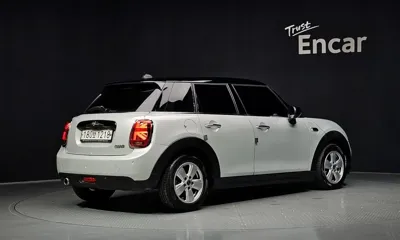 MINI Cooper 2020, 78407 км, за 8775.92 USD - фото 2