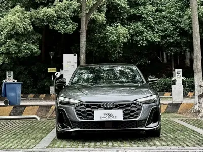 Audi 奥迪A5L 2025, 10000 км, за 29174.32 USD