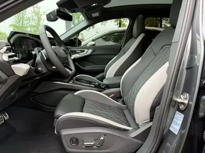 Audi 奥迪A5L 2025, 10000 км, за 29174.32 USD