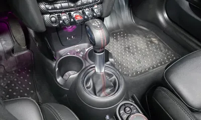 MINI Cooper 2019, 69987 км, за 9780.75 USD - фото 9