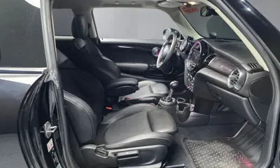 MINI Cooper 2019, 69987 км, за 9780.75 USD - фото 11
