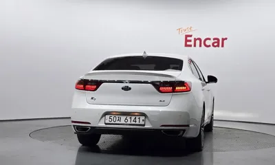 Kia K7 2017, 111936 км, за 8060.79 USD