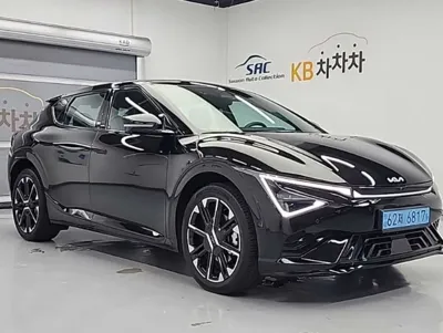 Kia EV6 2025, 4315 км, за 32560.28 USD