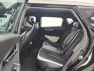 Kia EV6 2025, 4315 км, за 32560.28 USD - фото 12